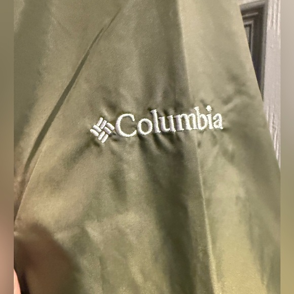 Columbia Sportswear Women's hooded nylon lightweight jacket in green Size Small - Picture 3 of 11